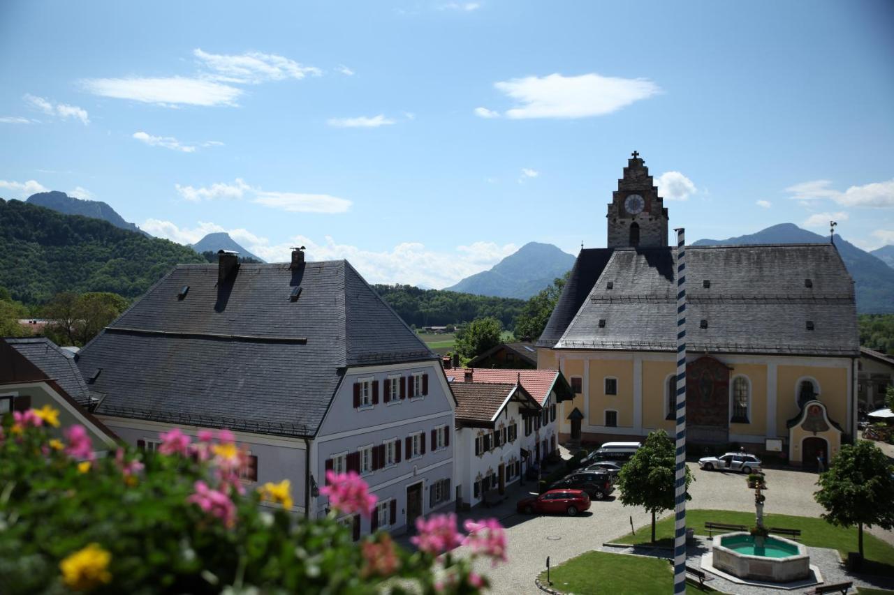 Hotel Hofwirt Neubeuern Exterior photo